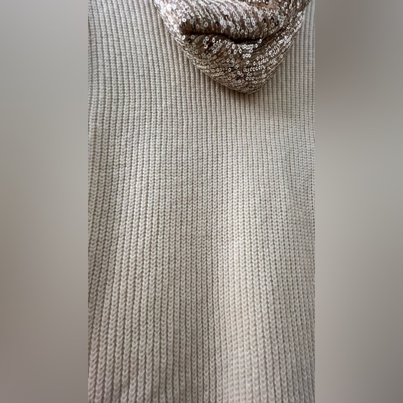 INC International Concepts Gold Sequin Sweatshirt NWT Size Small - Picture 11 of 11